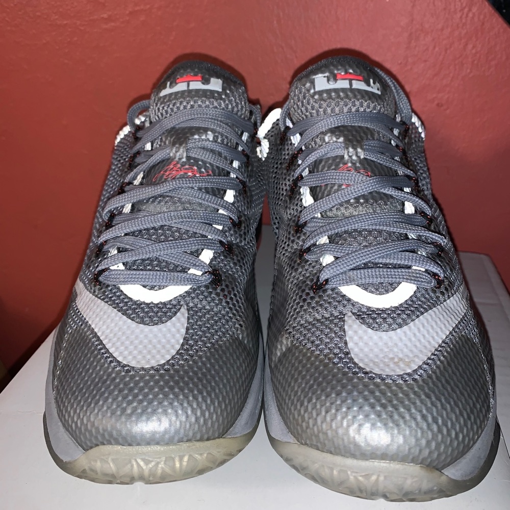 Nike lebron 12 low